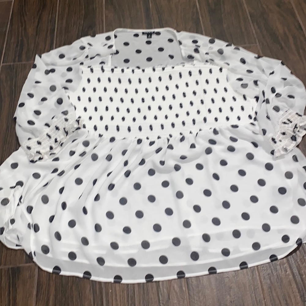 Torrid polka dot sheer stretchy top